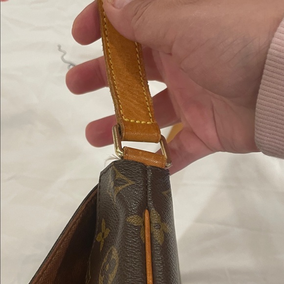 Louis Vuitton Dark Brown Monogram Messenger Bag - Picture 12 of 16